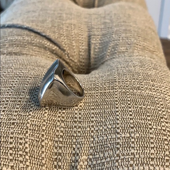 Silver Ring - Picture 3 of 16